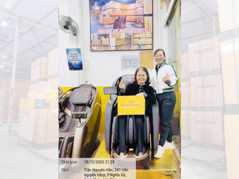   
          Đầu tư ghế massage – Món quà sức khoẻ cho cả gia đình