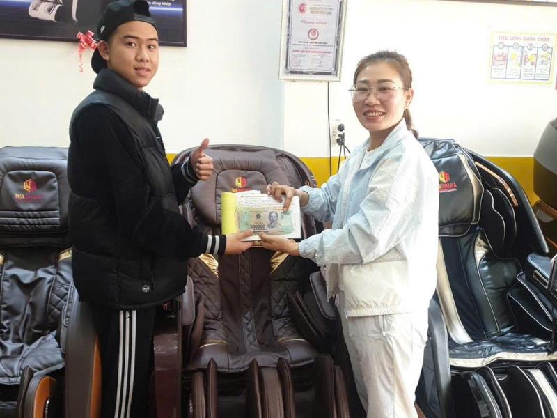   
          Xu hướng chăm sóc sức khỏe hiện nay: Ghế massage là lựa chọn...